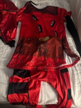 Kids Red from Descendants Costume Set
